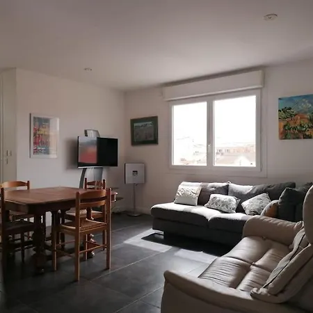 Apartment T3 Avec Exterieur Centre Sanary-sur-Mer